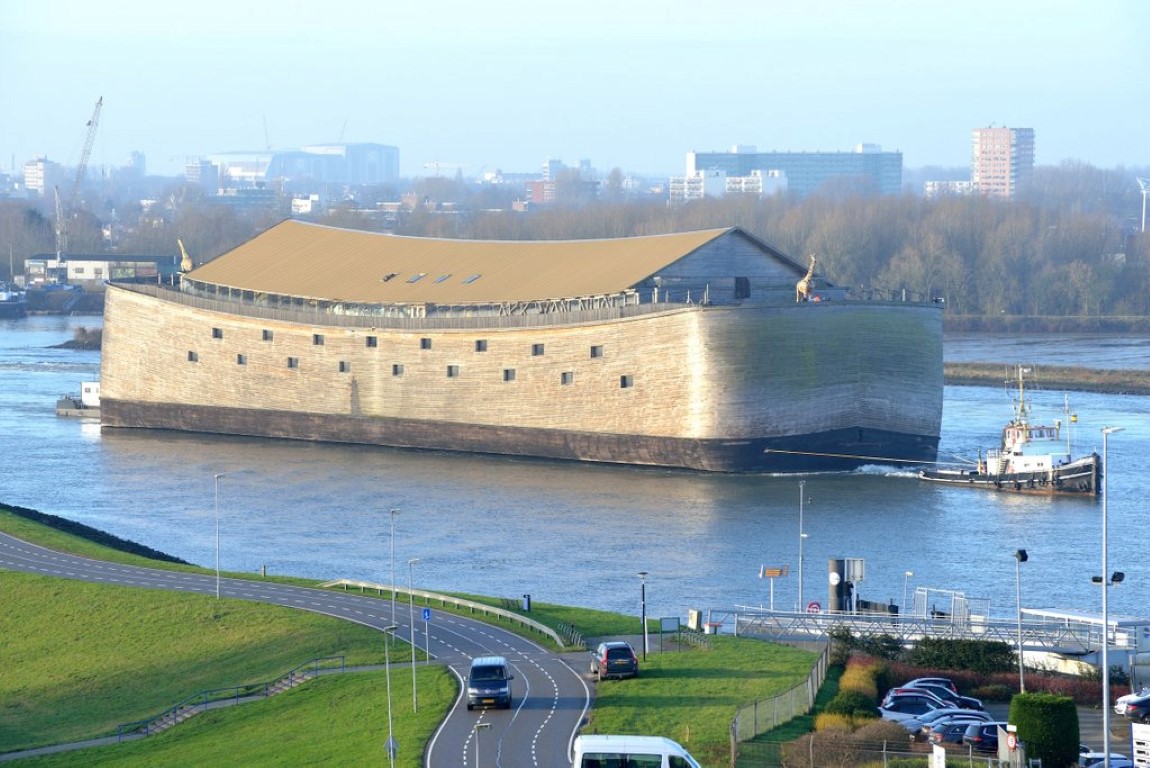 Slaapzaal dutje Achtervoegsel Ark van Noach vaart langs Alblasserdam - Alblasserdamsnieuws.nl